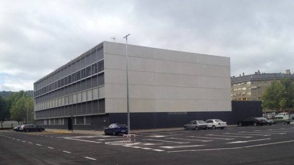 Imagen del edificio de la Escuela Oficial de Idiomas de Ponferrada.