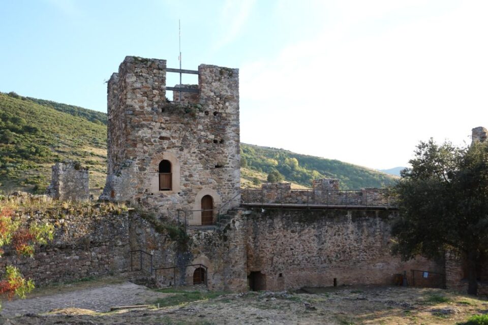 Castillo de Cornatel