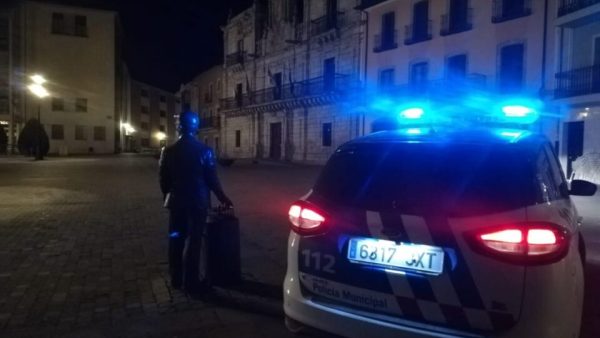 Coche patrulla de la Policía Municipal de Ponferrada / @092ponferrada