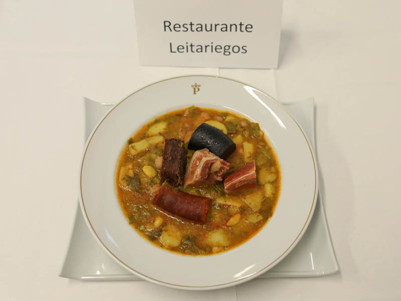 El pote asturiano del restaurante Leitariegos, galardonado como el mejor de España