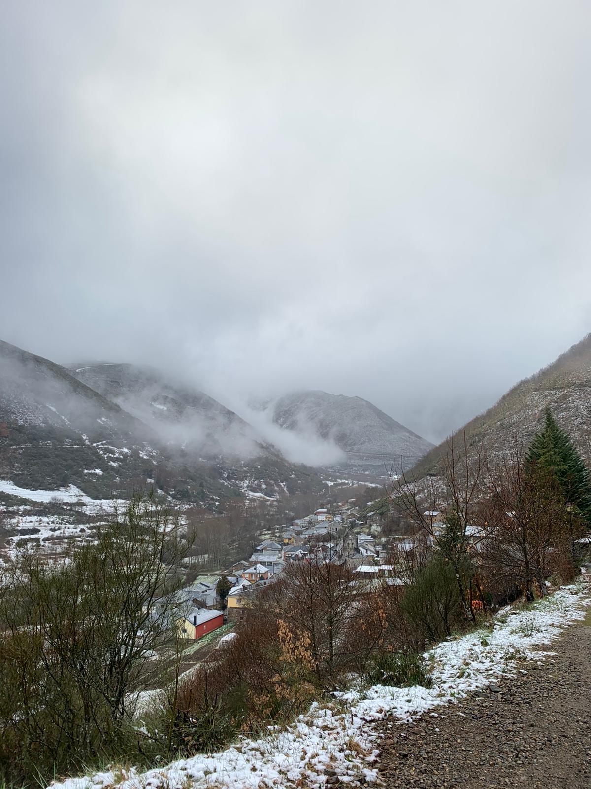 Tejeira nevado en marzo / Descubriendo El Bierzo