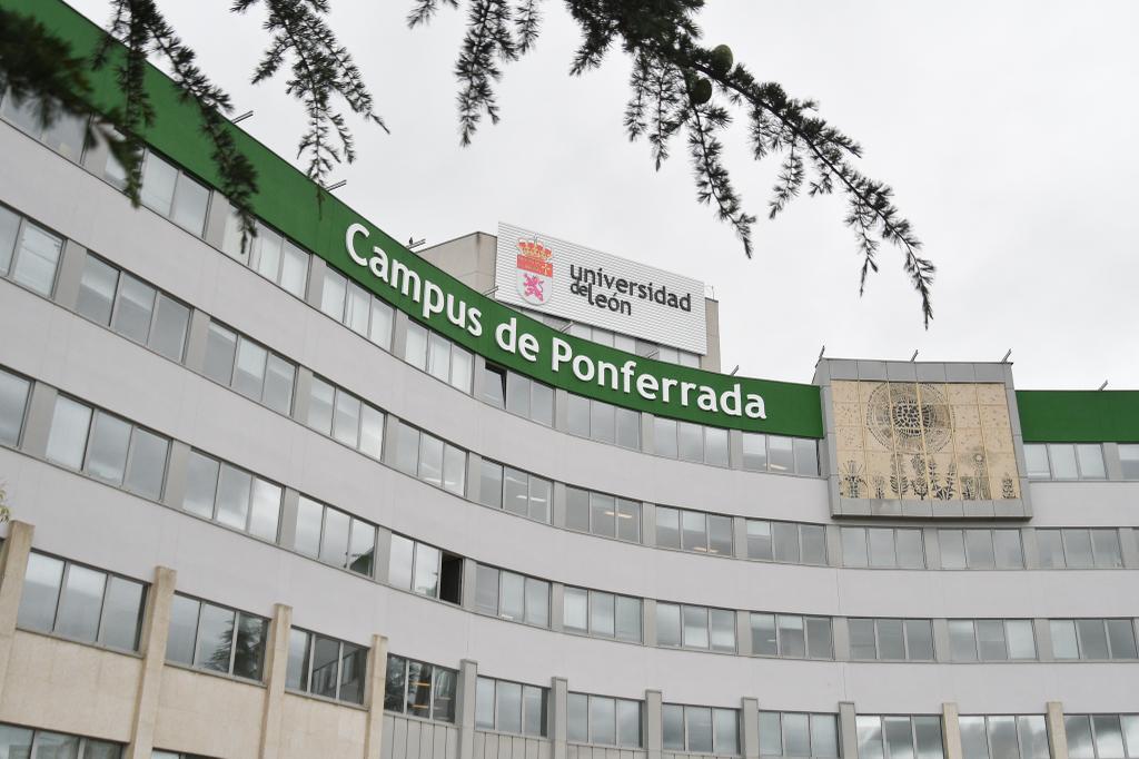 Campus de Ponferrada / QUINITO