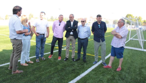 Inauguración del campo de fútbol de césped artificial de Fuentesnuevas