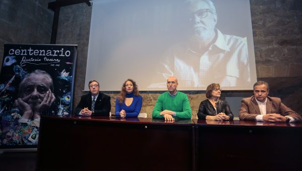 Presentación del programa de actividades con el que se conmemorará el centenario del nacimiento del escritor Antonio Pereira. En la imagen (IaD), el alcalde de Villafranca del Bierzo, José Manuel Pereira; la delegada territorial de la Junta, Ester Muñoz; el alcalde de León, José Antonio Diez; la concejala de Acción y Promoción Cultural del Ayuntamiento de León, Evelia Fernández y el presidente de la Fundación Antonio Pereira, Joaquín Otero