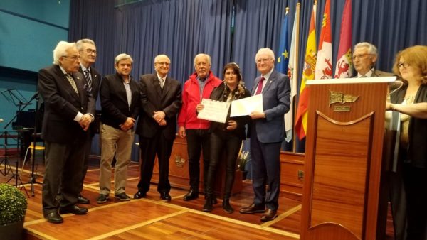 Entrega de premios de los certámenes culturales de la Casa de León en A Coruña