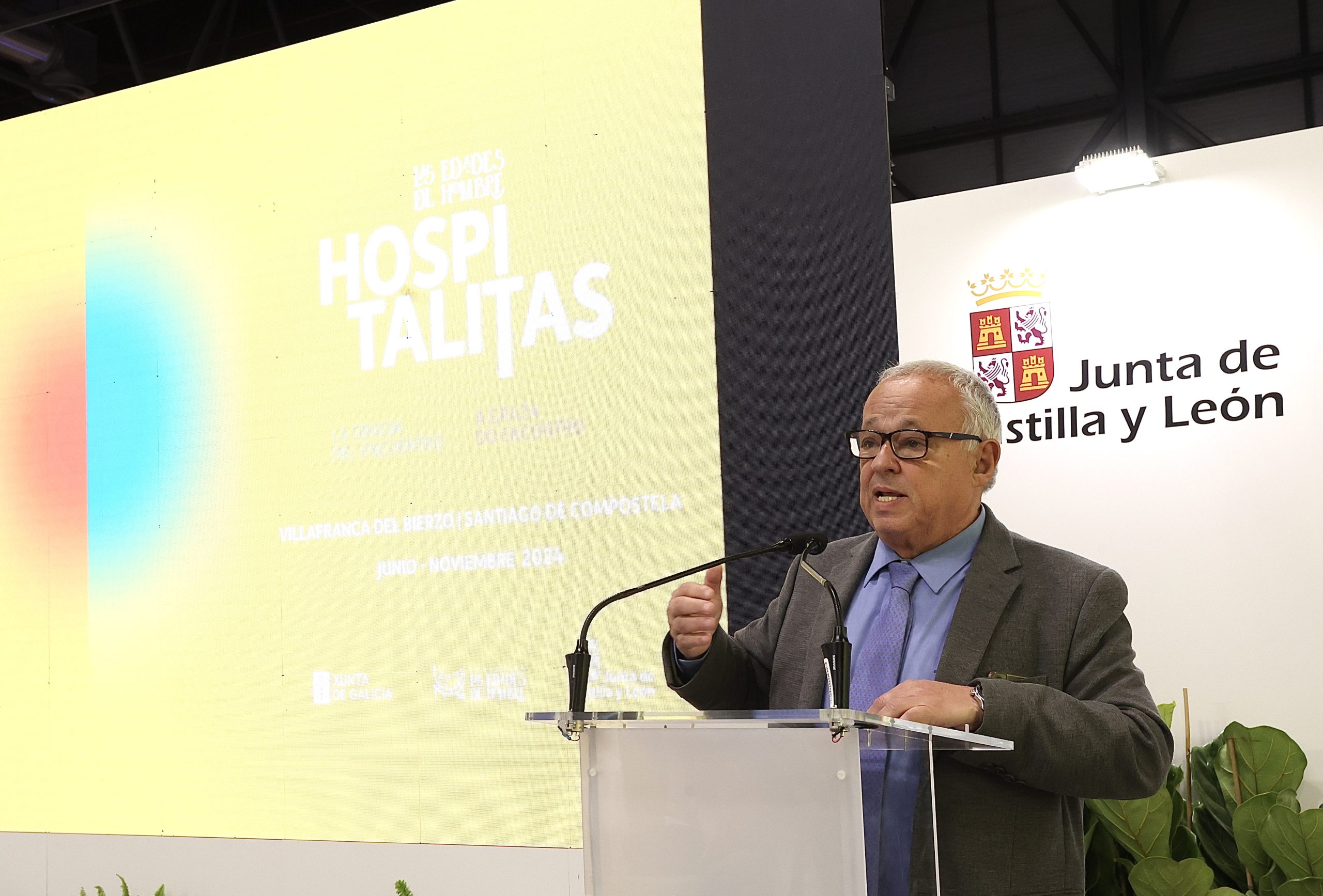 El consejero de Cultura, Turismo y Deporte, Gonzalo Santonja, presenta la exposición de Las Edades del Hombre Hospitalitas.