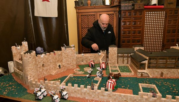 El Castillo de los Templarios de Ponferrada hecho con piezas del Exin Castillos