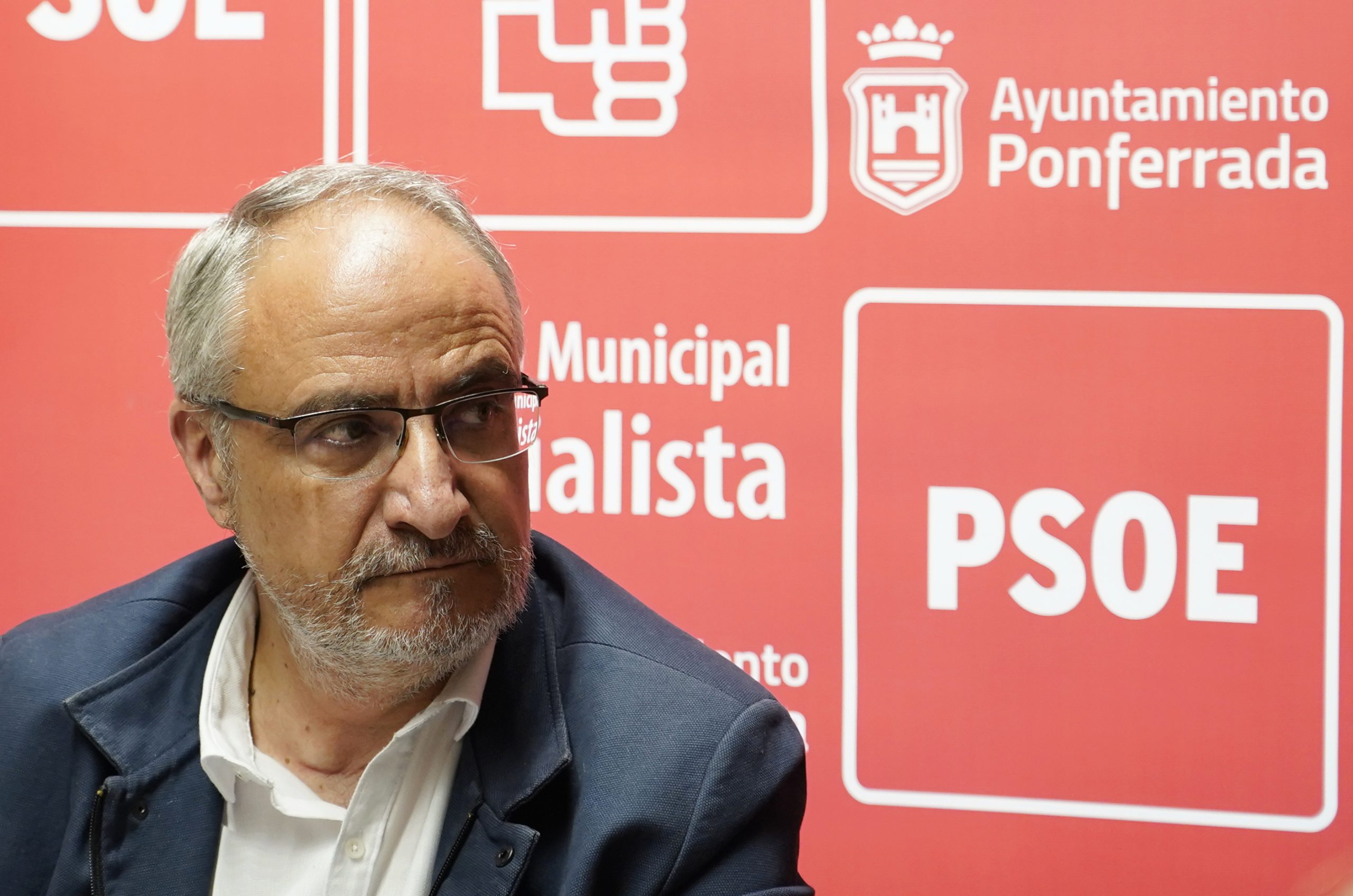 El portavoz del grupo municipal socialista de Ponferrada, Olegario Ramón