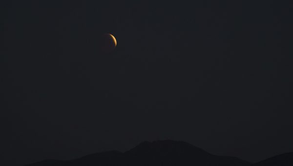 Eclipse de Luna visto desde el Bierzo
